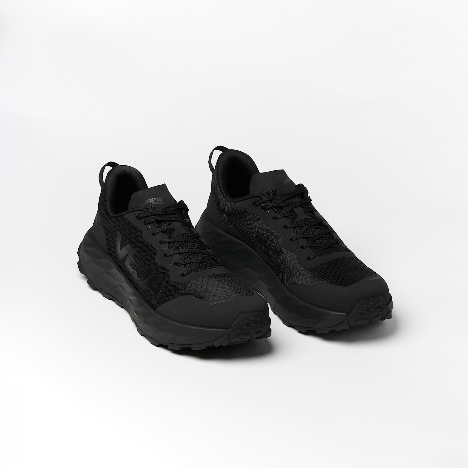 veja-harpie-trail-organic-cotton-and-fabrics-black-tl4021981_2