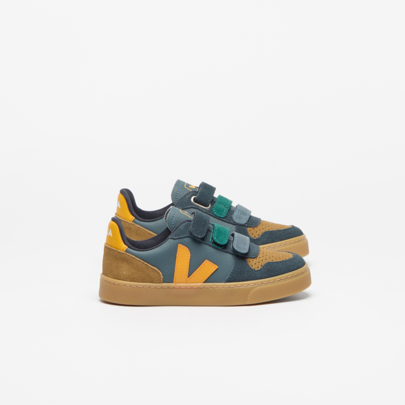 VEJA SMALL V-10  CALIFORNIA_OURO_NATURAL