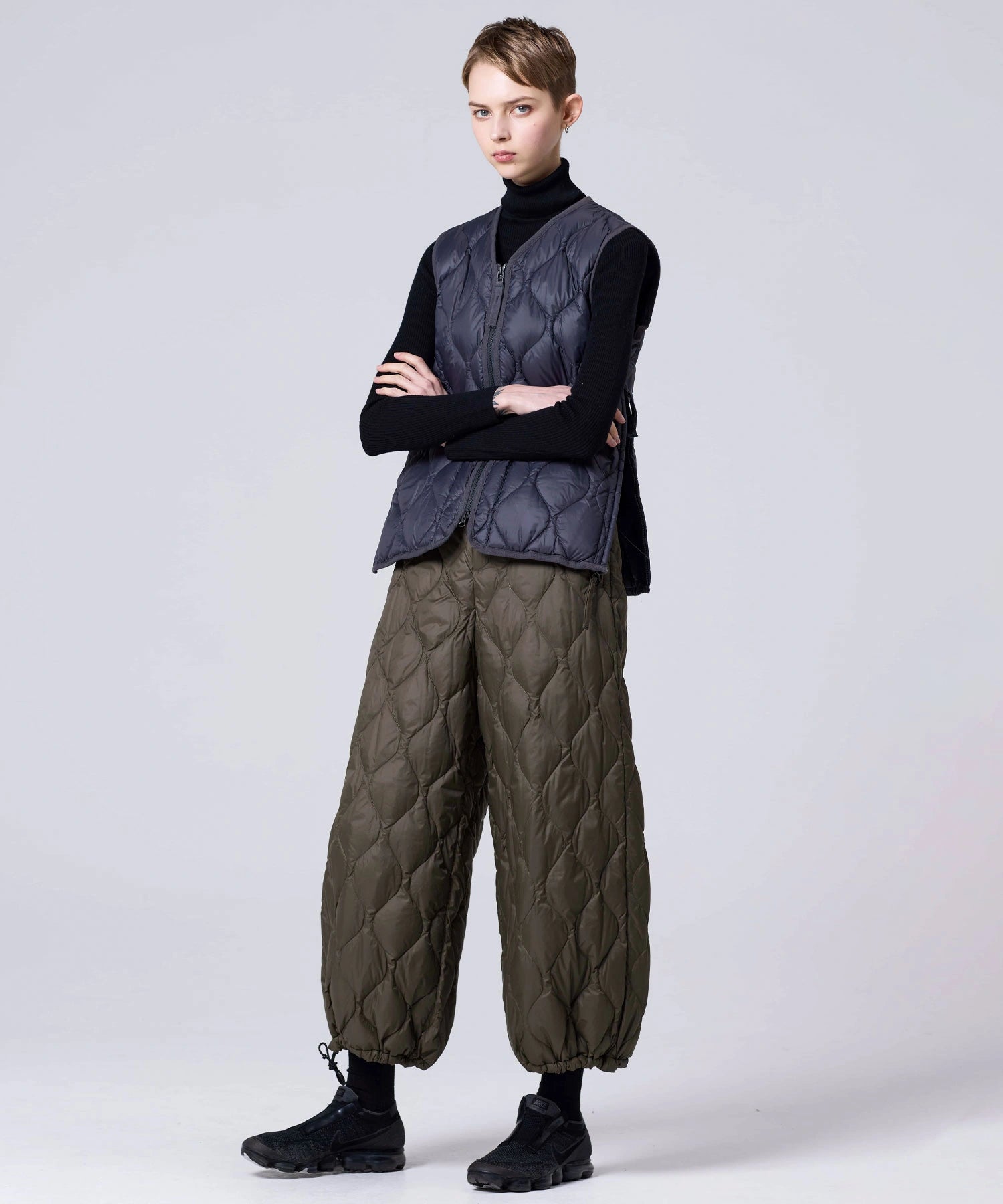 26AW_TAION-W001ALSZML-1_D.NAVY_M004